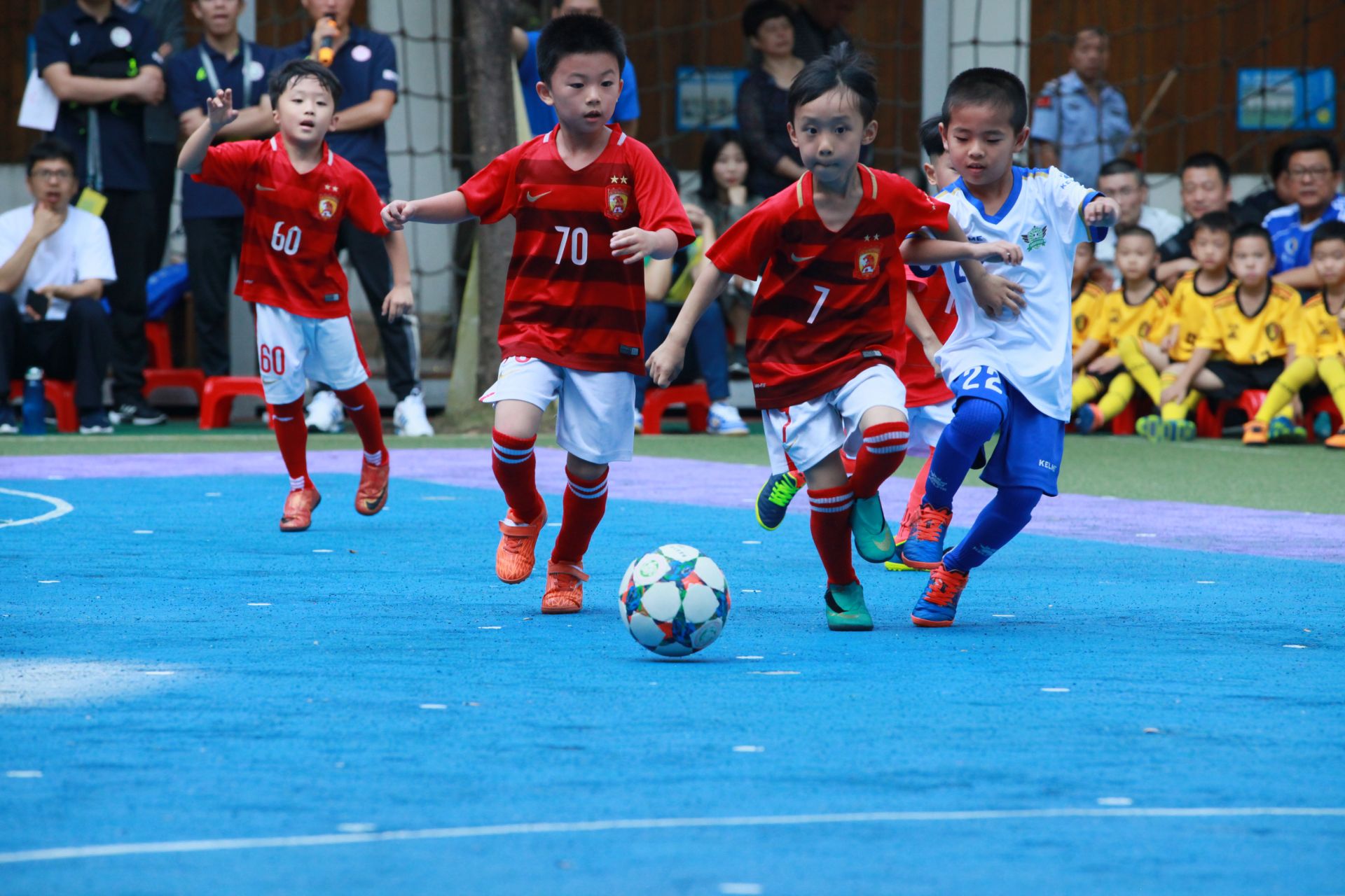 葡媒：C罗明夏世界杯后将与乔治娜在马德拉岛举办婚礼