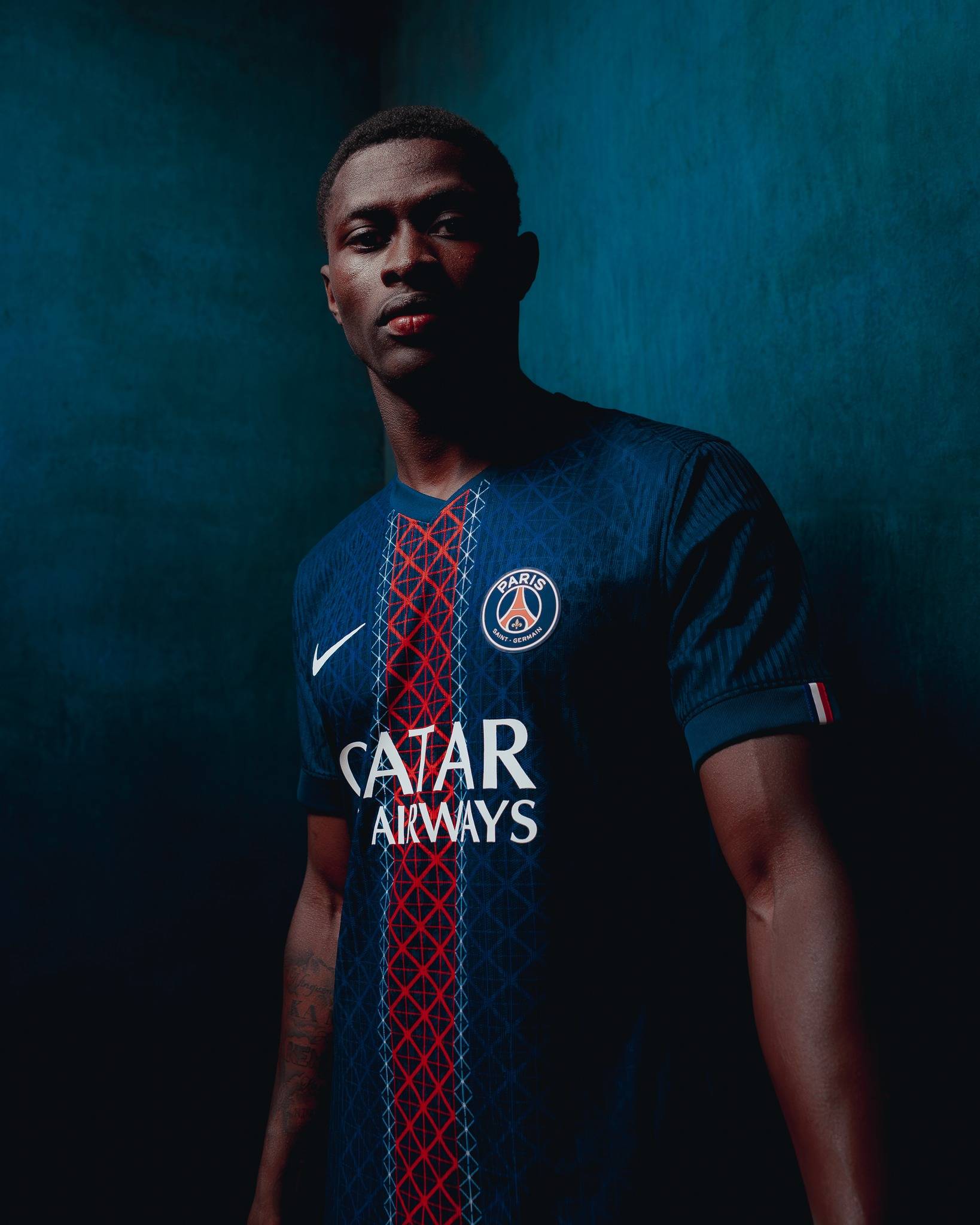 贝克汉姆：梅西总能创造机会；作为老板看比赛真的很煎熬