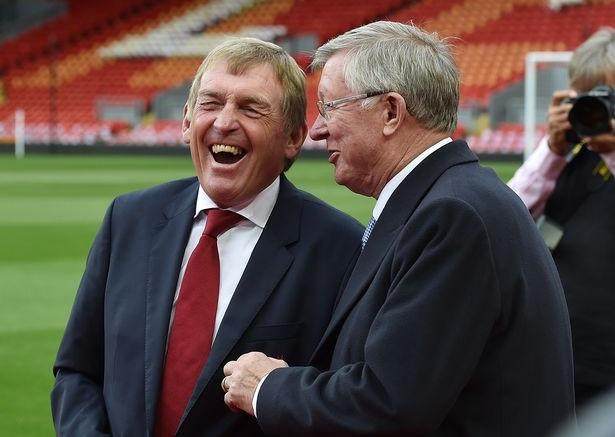 欧冠夺冠赔率：巴萨1赔4居首 大巴黎皇马紧追（欧冠冠军赔率：巴萨1赔4领跑，巴黎与皇马紧随其后）