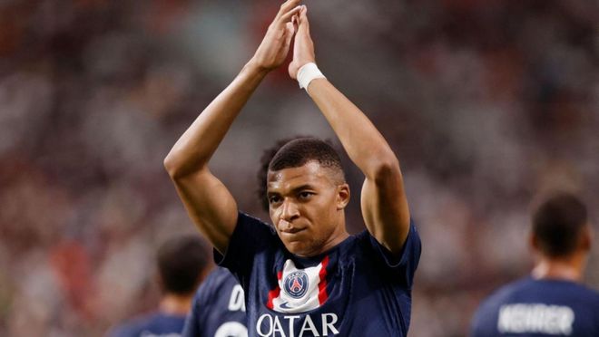 塔拉维亚主帅：对阵皇马将载入球队历史，裁判不应被过多讨论（塔拉维亚主帅：与皇马之战将写入队史，勿过度讨论裁判）