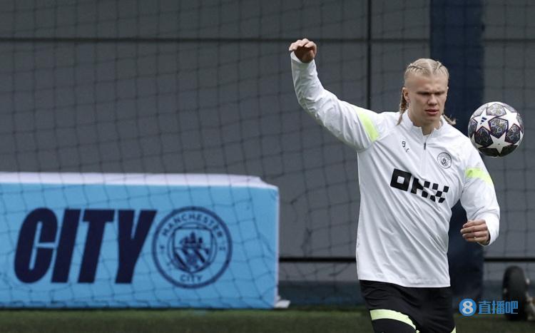 记者：邵佳一将现场观战西海岸vs亚泰，不会参与临场指挥工作