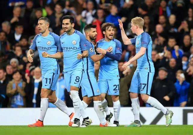 邮报：曼联询问多纳鲁马转会可能性，转会费与工资都超出预算